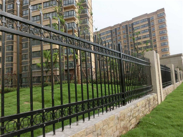 鐵藝護(hù)欄網(wǎng) 鐵藝護(hù)欄網(wǎng)